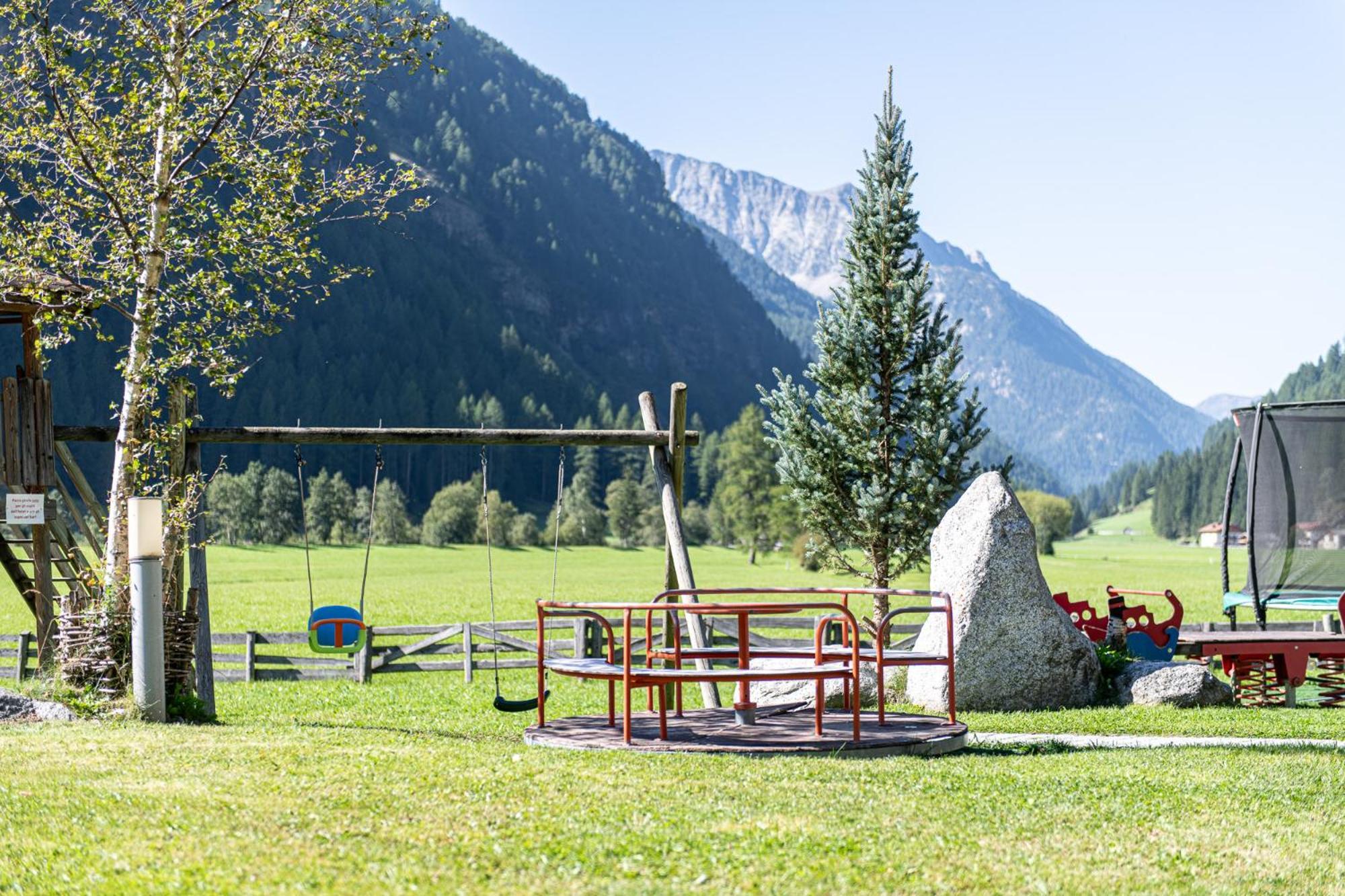 Hotel Bacher Рива-ди-Турес Экстерьер фото